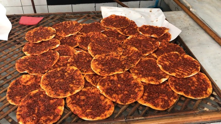 Biberli Ekmek Nasil Yapilir