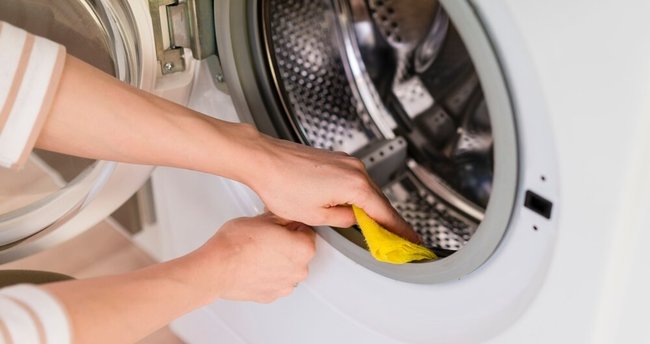 camasir makinesi lastik kokusu nasil giderilir