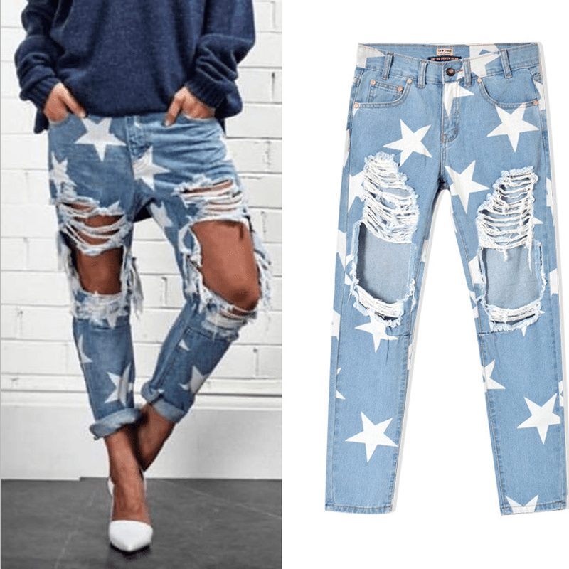 Yırtık pantolon ve stiletto