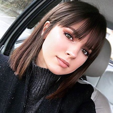 Omuzda kör saç stilleri
