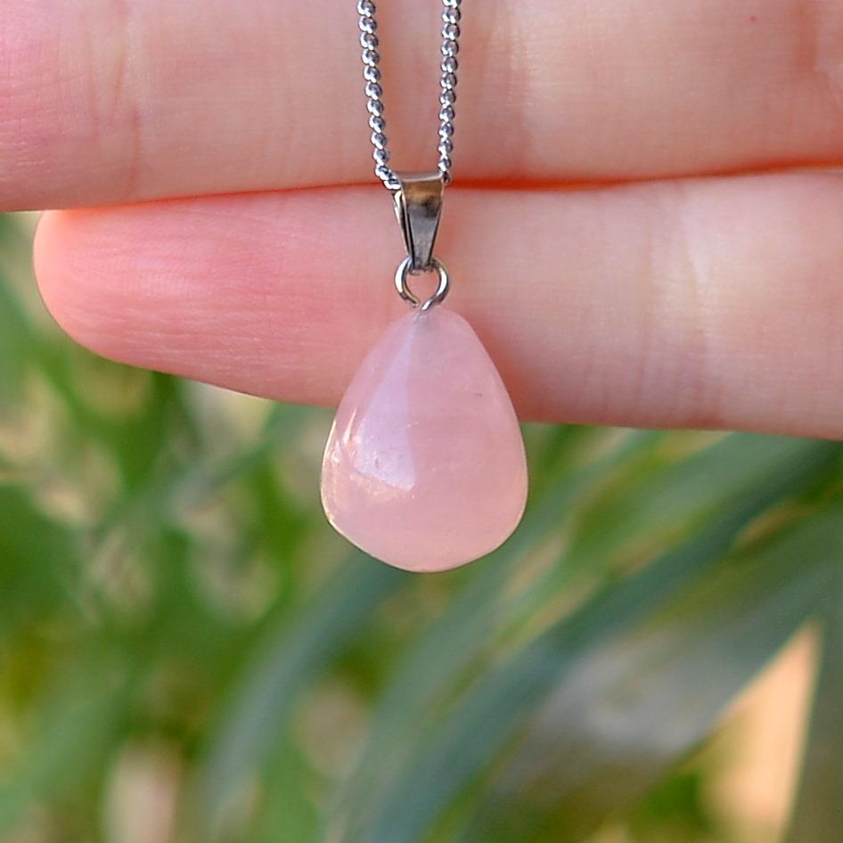 Pembe kuvars taş