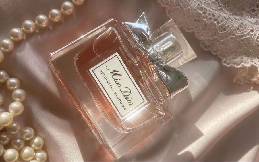 dior parfume 1 rotated