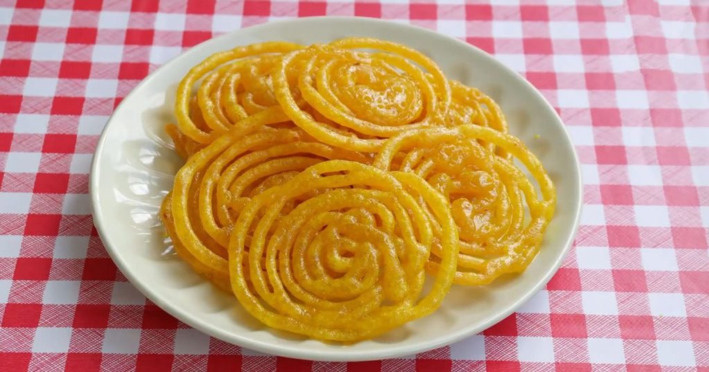 Pirinç unu olmadan jalebi tatlısı 