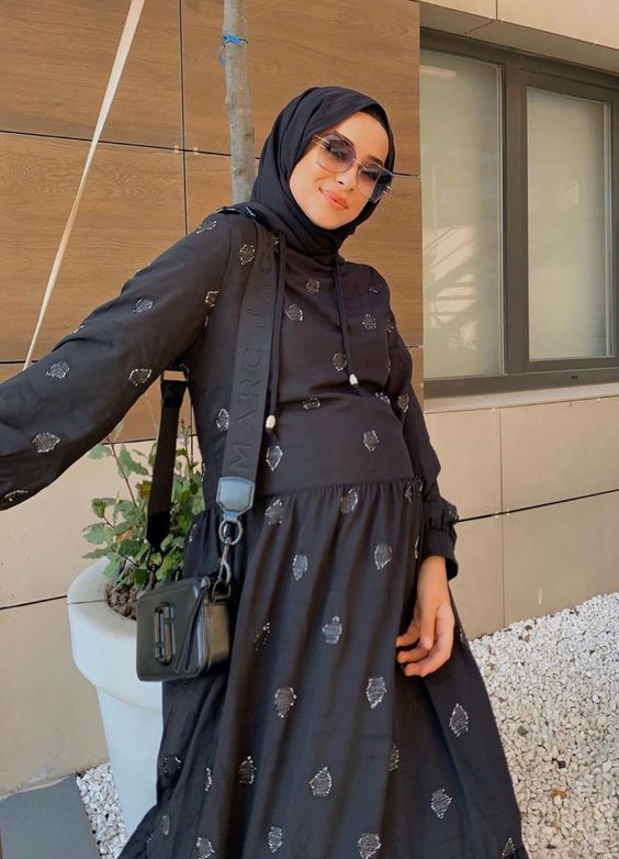 siyah hamile elbise modelleri