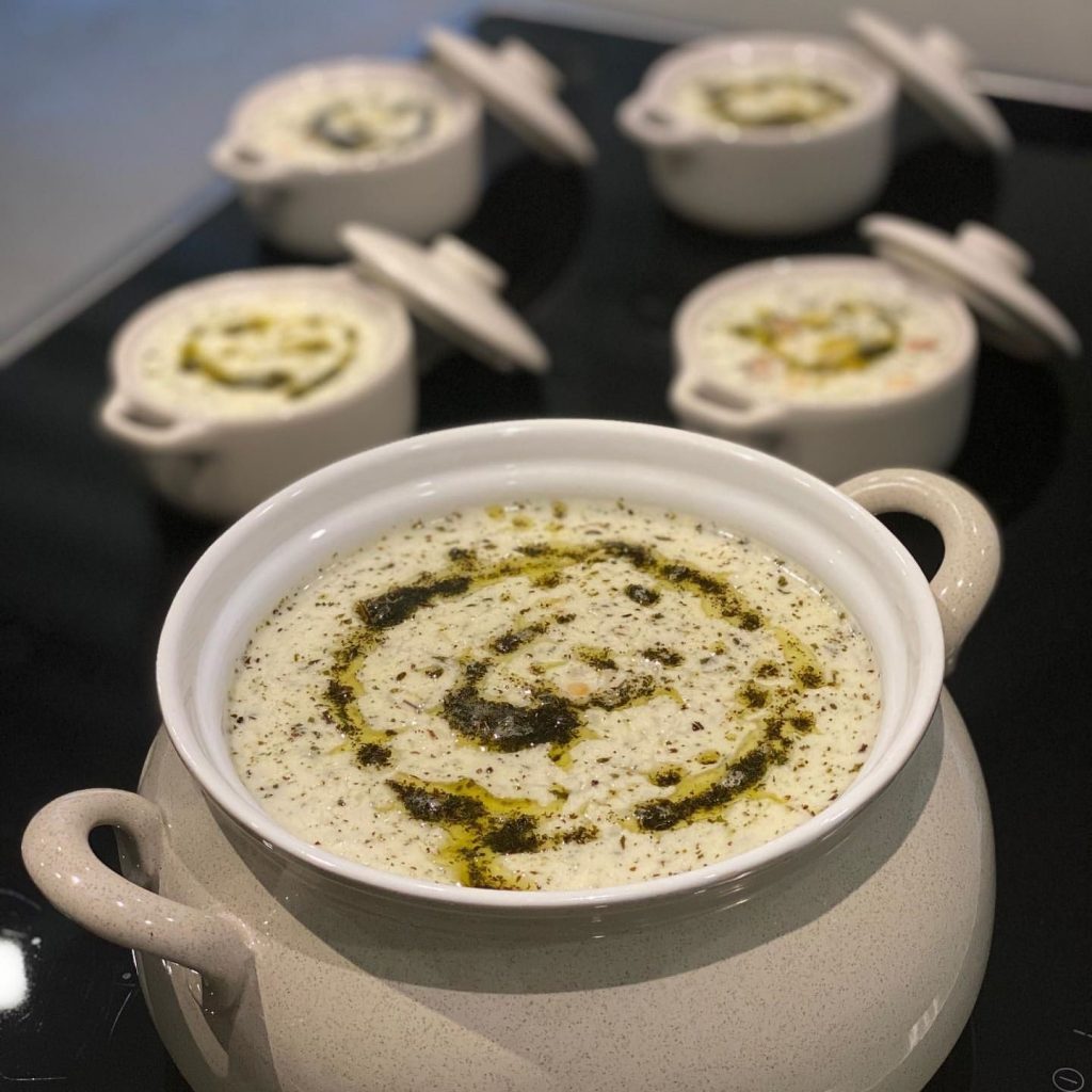 Gergin yoğurt çorbası