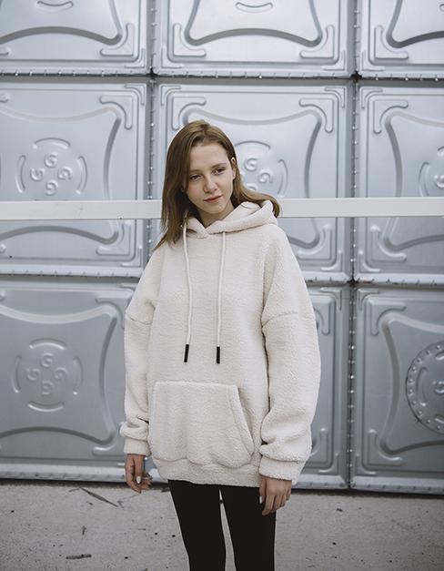 tayt sweatshirt kombinleri 