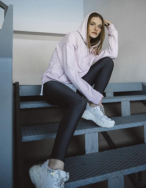 Tayt sweatshirt kombinleri